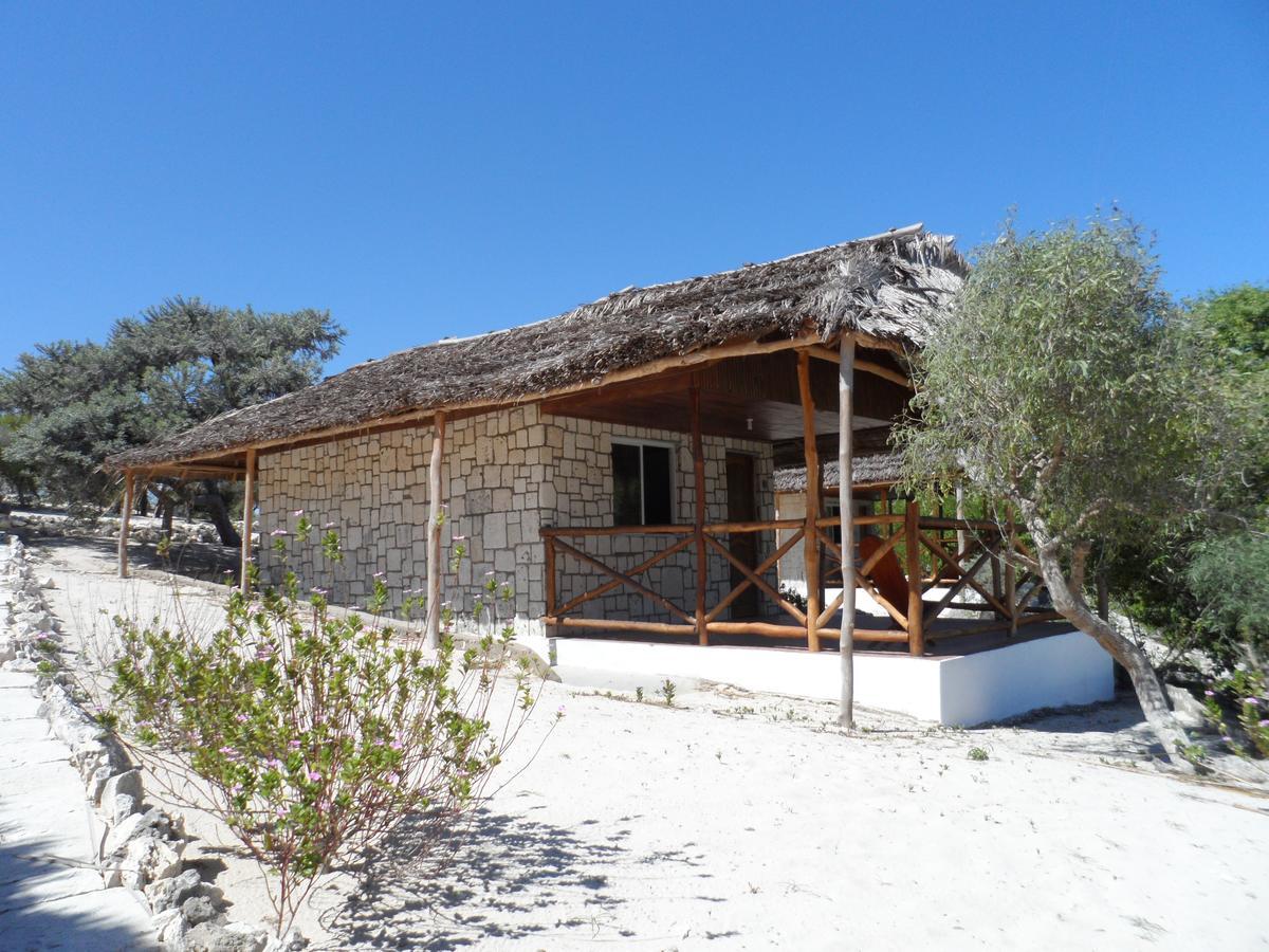 Shangri-La Lodge Ambatomilo Exterior foto